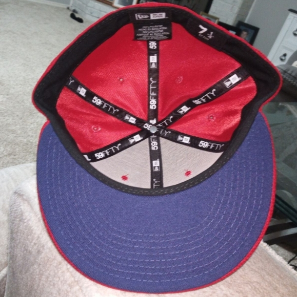 DIONIC Bats 59fifty Fitted Hat - Picture 3 of 3